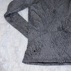 lululemon athletica Textured Black Long Sleeve Top